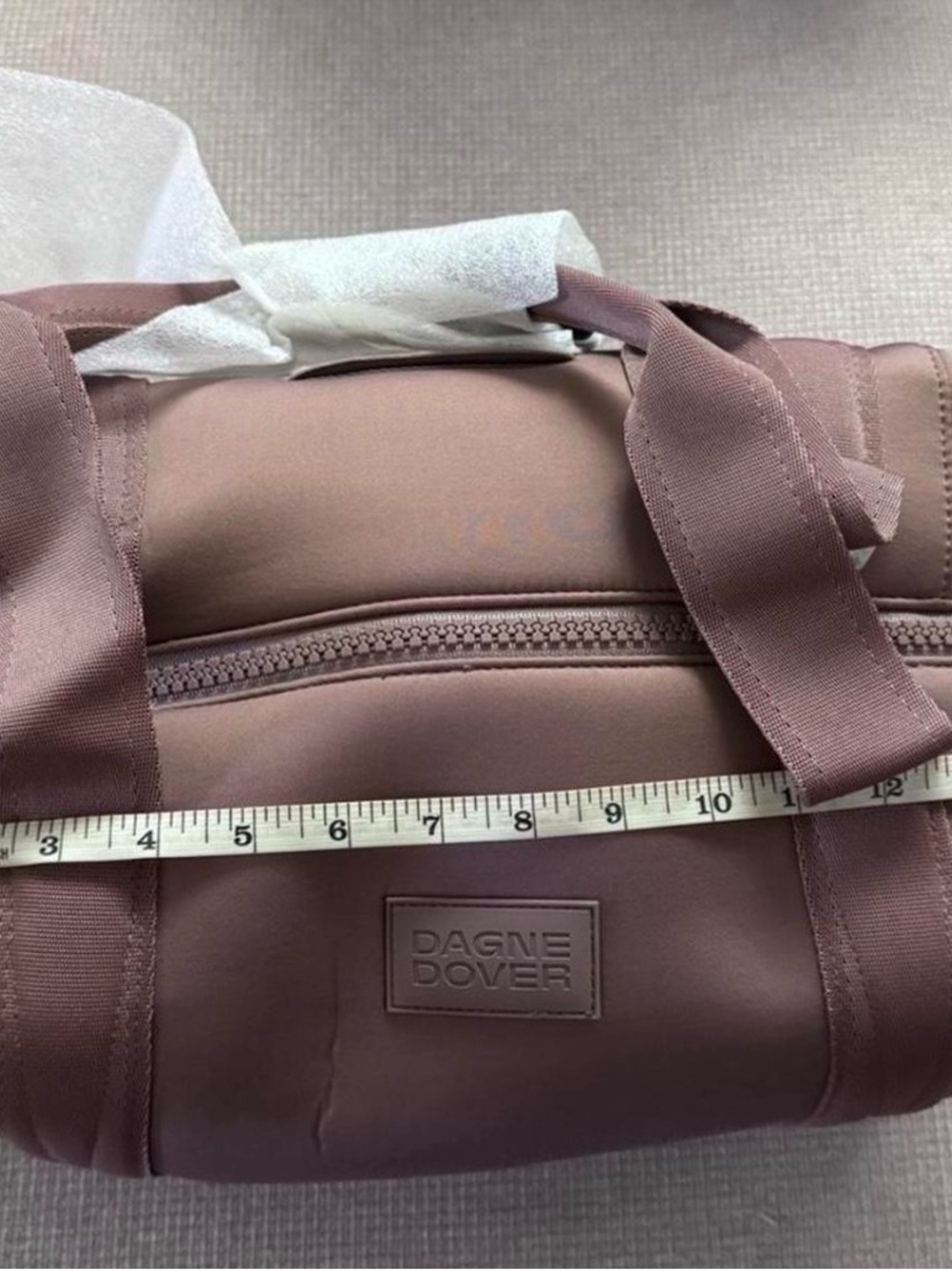 Dagne Dover Landon Neoprene carryall dune medium